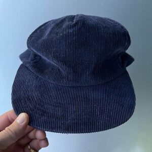True Vintage 70s YUPOONG Navy blue corduroy cap with a preppy vibe